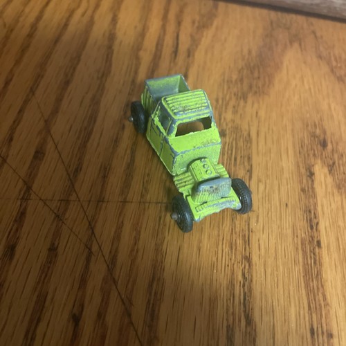 Vintage tootsie toy - green, rat