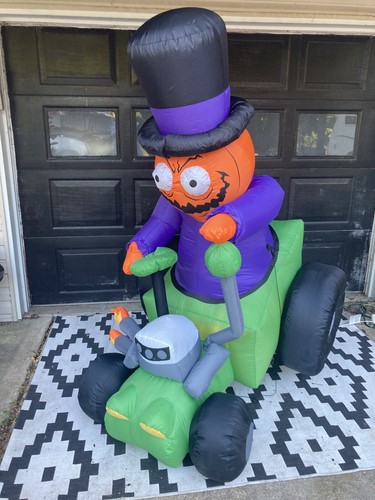 Inflatable pumpkin driving - pumpkin, a