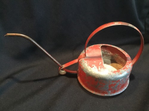 Old red paint - red, oiler