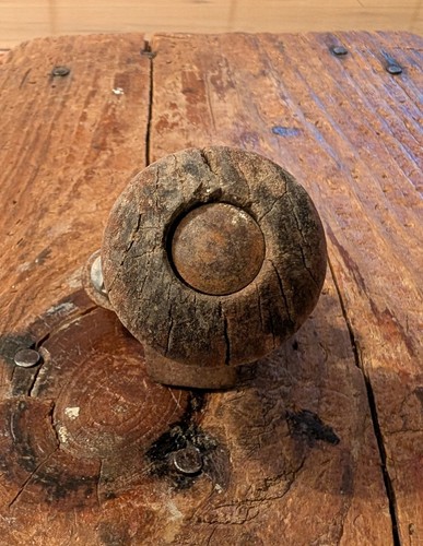 Vtg wooden auto accessory - vtg,