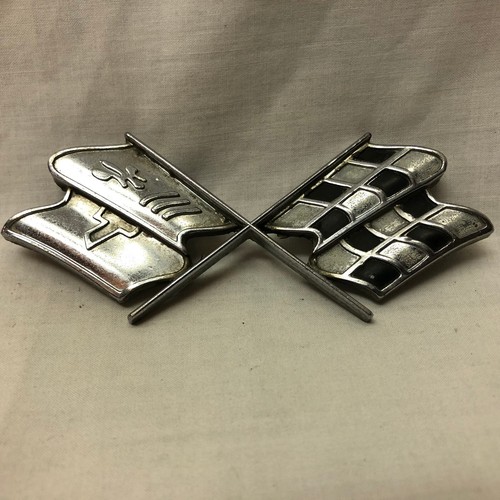 Vintage corvette emblem metal - corvette,
